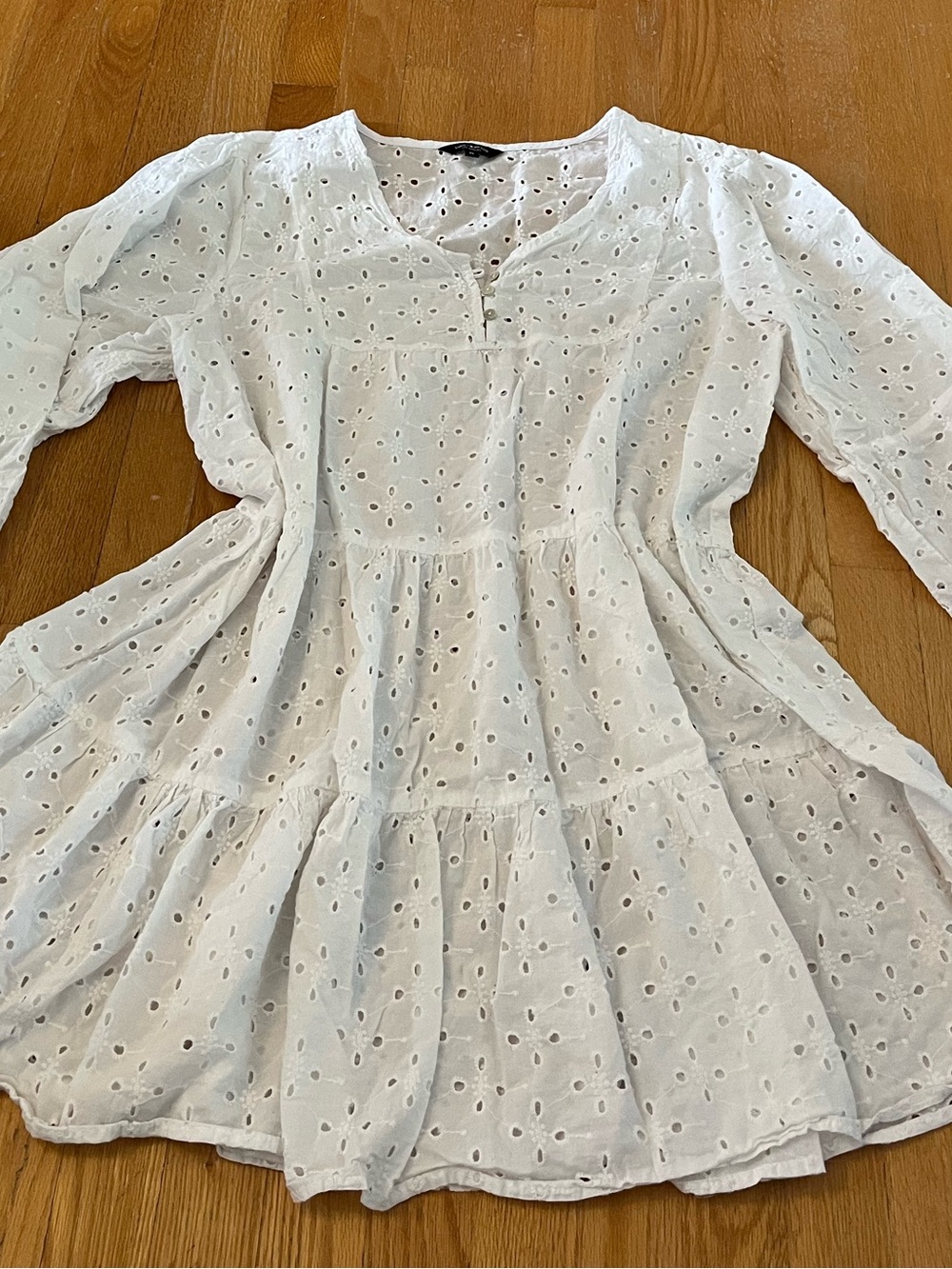 Lucky Brand Eyelet Floral Mini Dress in White Size Small Like New